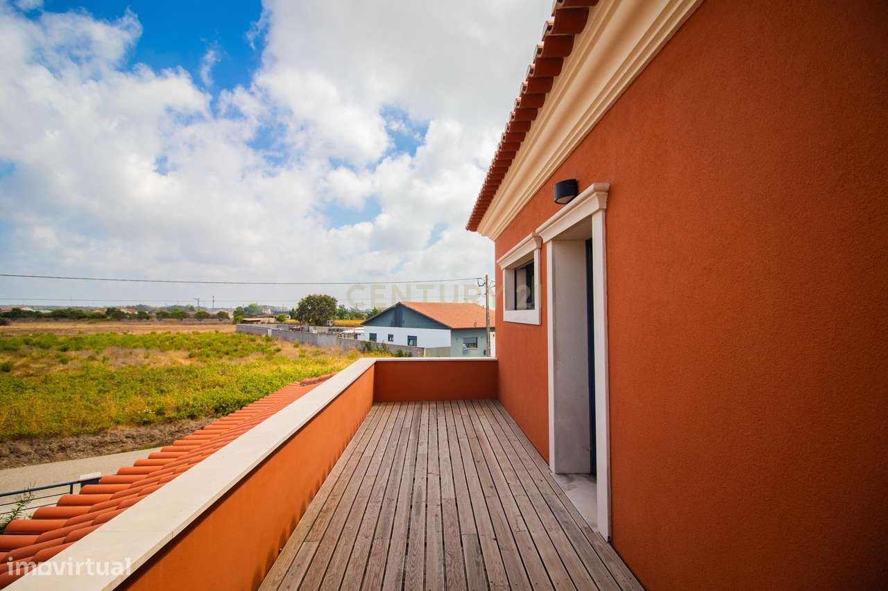 Moradia isolada com piscina e total privacidade, a 5 minutos da A17, M-45