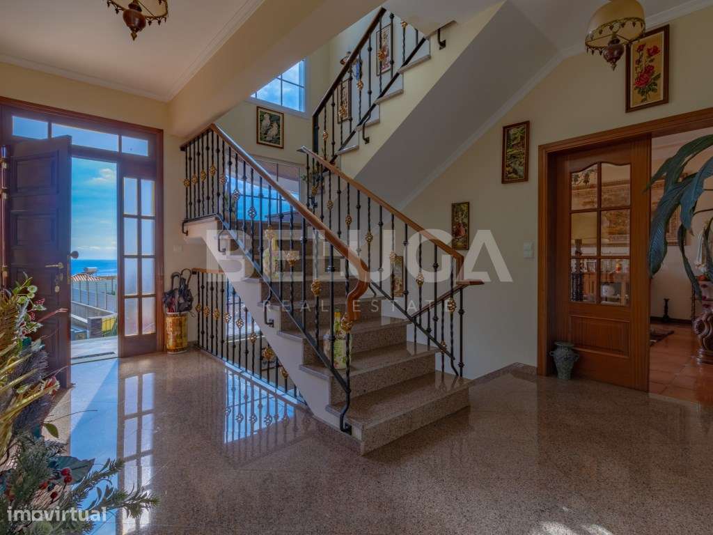 MORADIA T4 COM QUINTAL || URBANIZAÇÃO 'QUINTA DO FAIAL' (FUNCHAL)-22