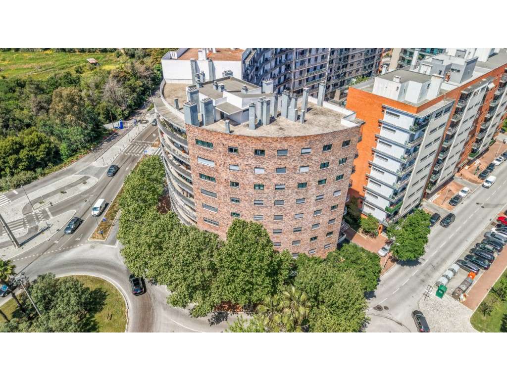 T3 com garagem e varanda com 23m2 - Colinas do Cruzeiro, Odivelas-29