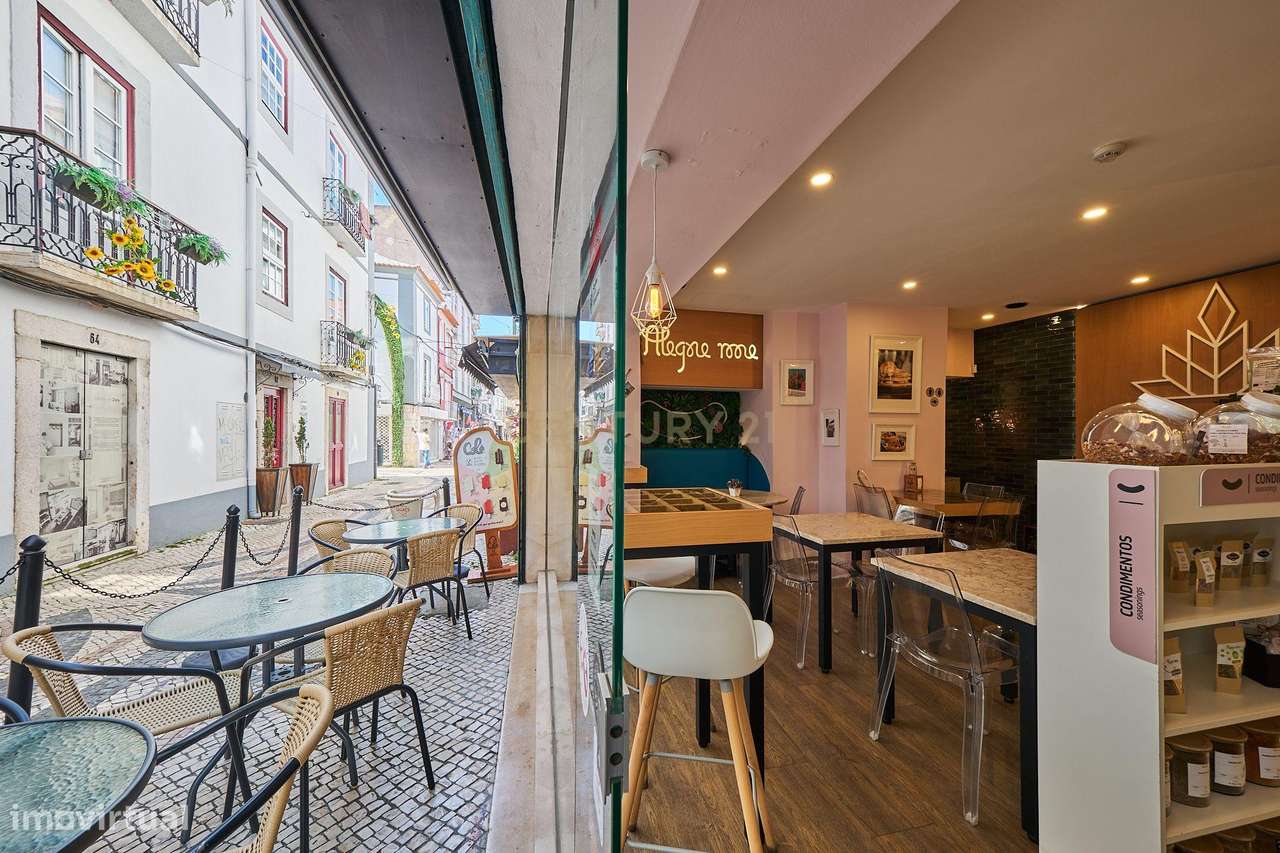 Raro | Oportunidade de investimento | T1 + Loja | Centro Histórico - Grande imagem: 3/27
