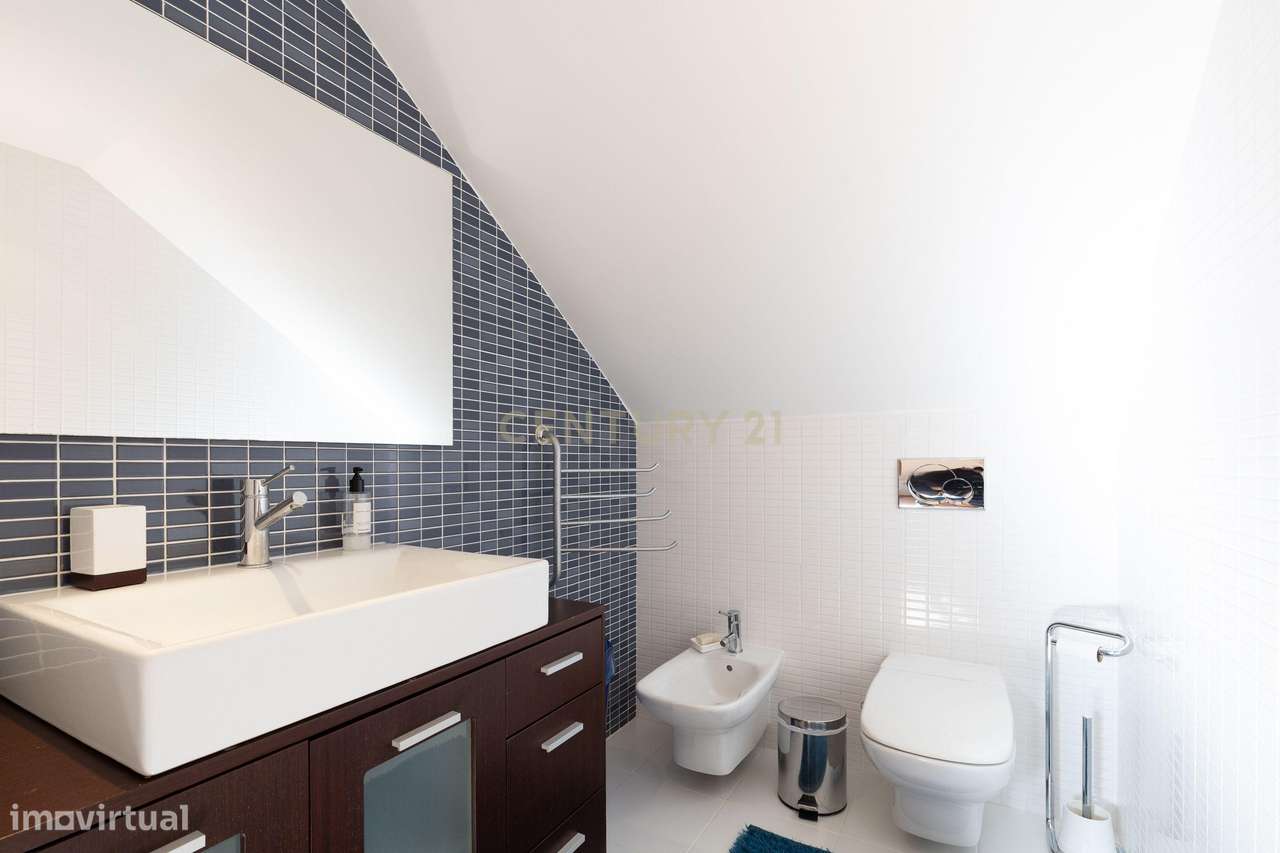 Luxuosa Moradia T 5 com Vista Panorâmica em São Simão de Litém, Pombal-39