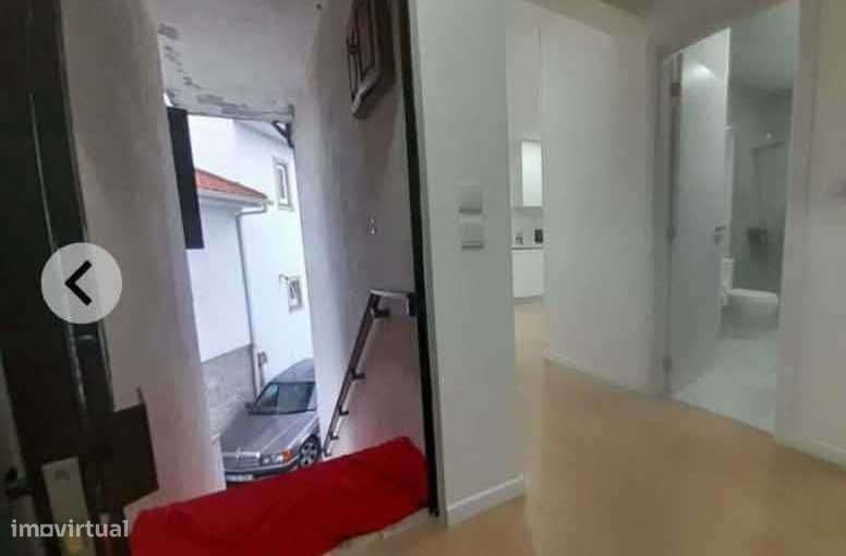 Moradia DUPLEX T4 - Grande imagem: 5/10