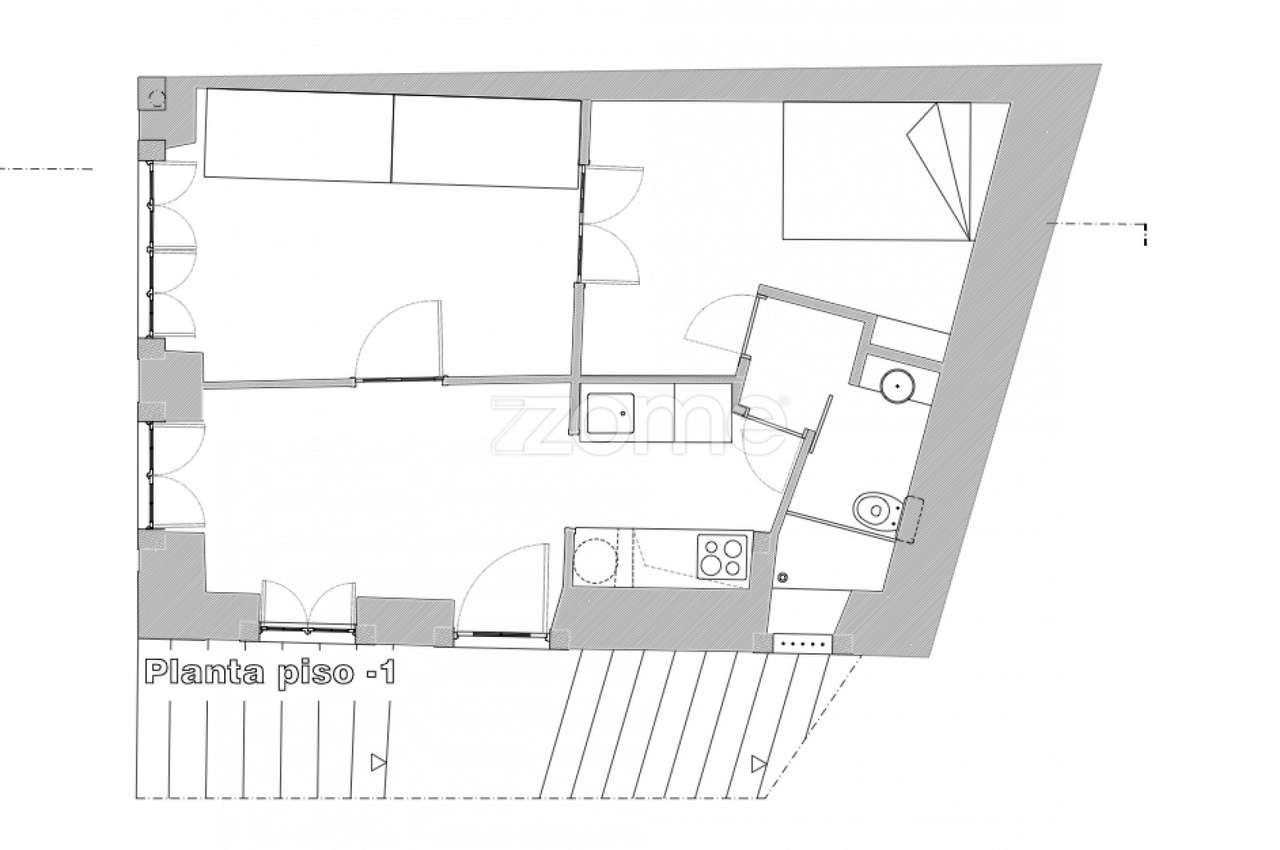 Prédio com 4 apartamentos e uma loja em Santa Catarina - Lisboa-37