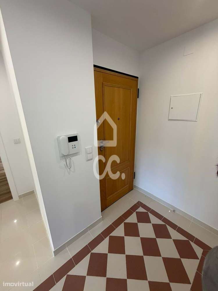 Apartamento T3 com Varanda e Arrecadação em Feijó-27