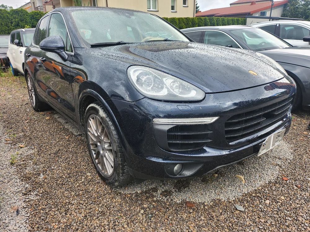 Porsche Cayenne II (2010-2017) Platinum Edition 2014