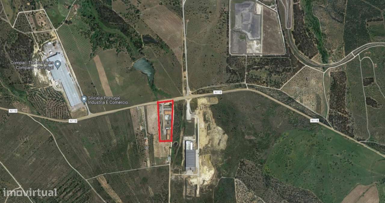 Vende-se antiga unidade hoteleira, com projeto aprovado no Pego, Abran - Grande imagem: 2/18