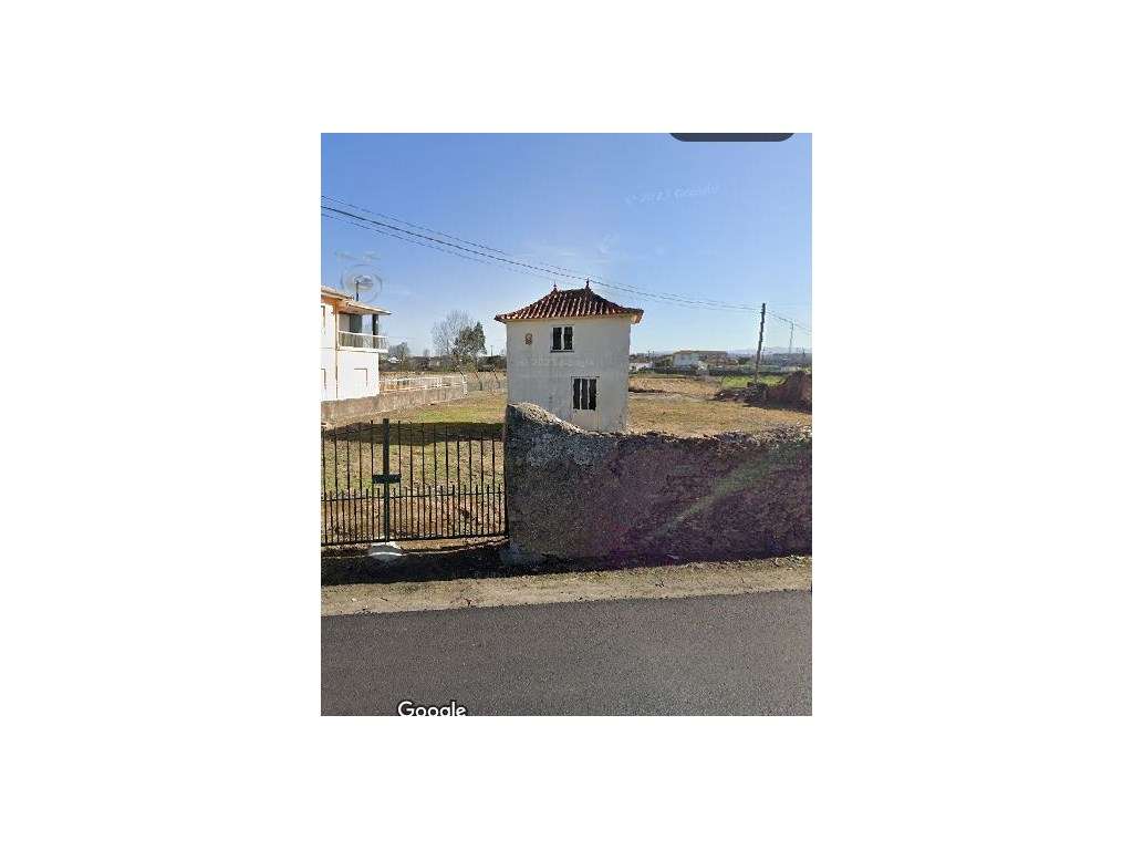 Terreno com moradia. - Grande imagem: 3/6