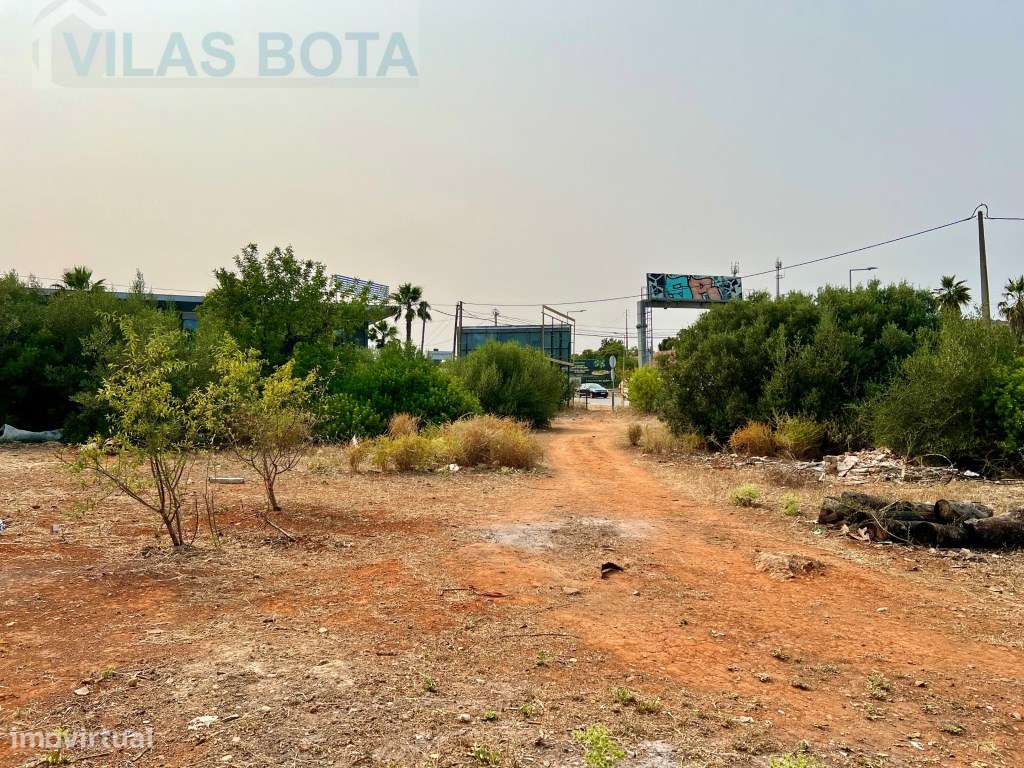 Terreno com Localização Privilegiada em Almancil - Grande imagem: 4/6
