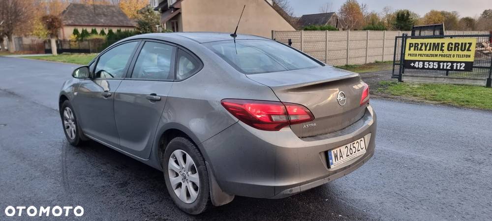 Opel Astra - 8