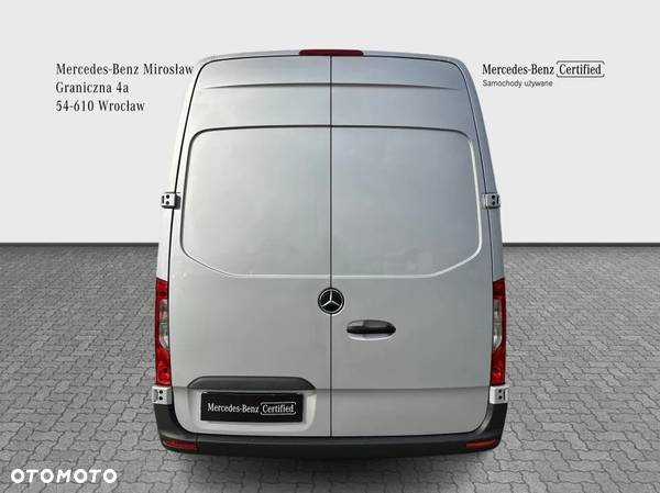 Mercedes-Benz Sprinter - 5