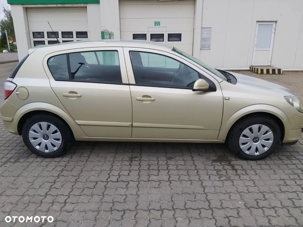 Opel Astra III 1.6 Elegance - 1