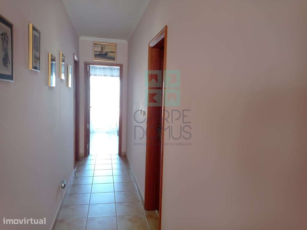 Apartamento T2, com arrecadação - Jardim da Radial - Ramada, Odivelas-12