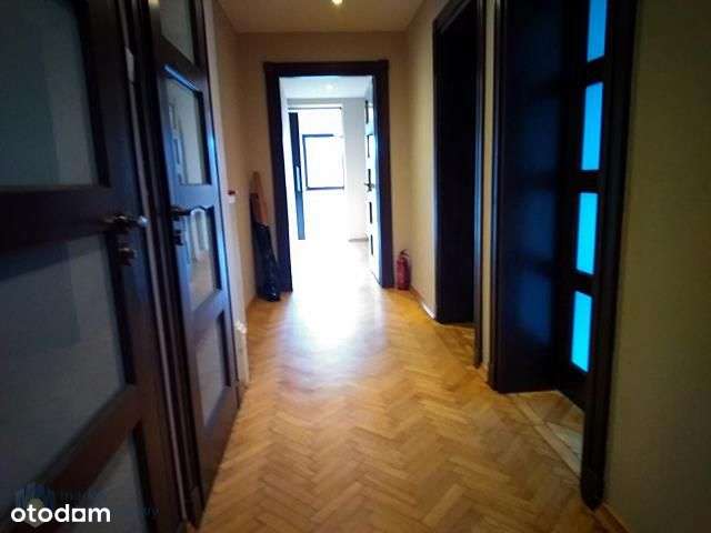 Lokal idealny dla rodziny lub na siedzibę firmy!-15