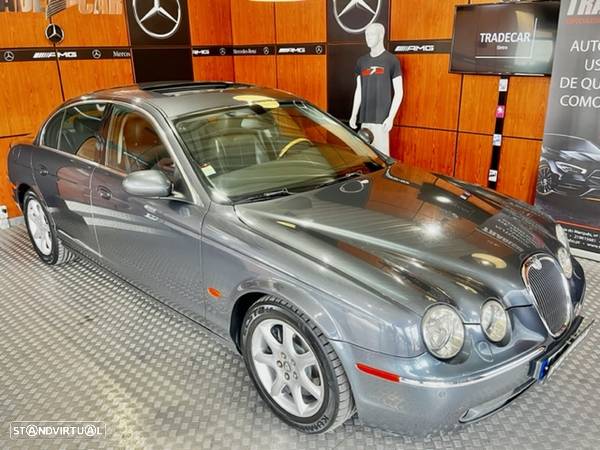 Jaguar S-Type - 19