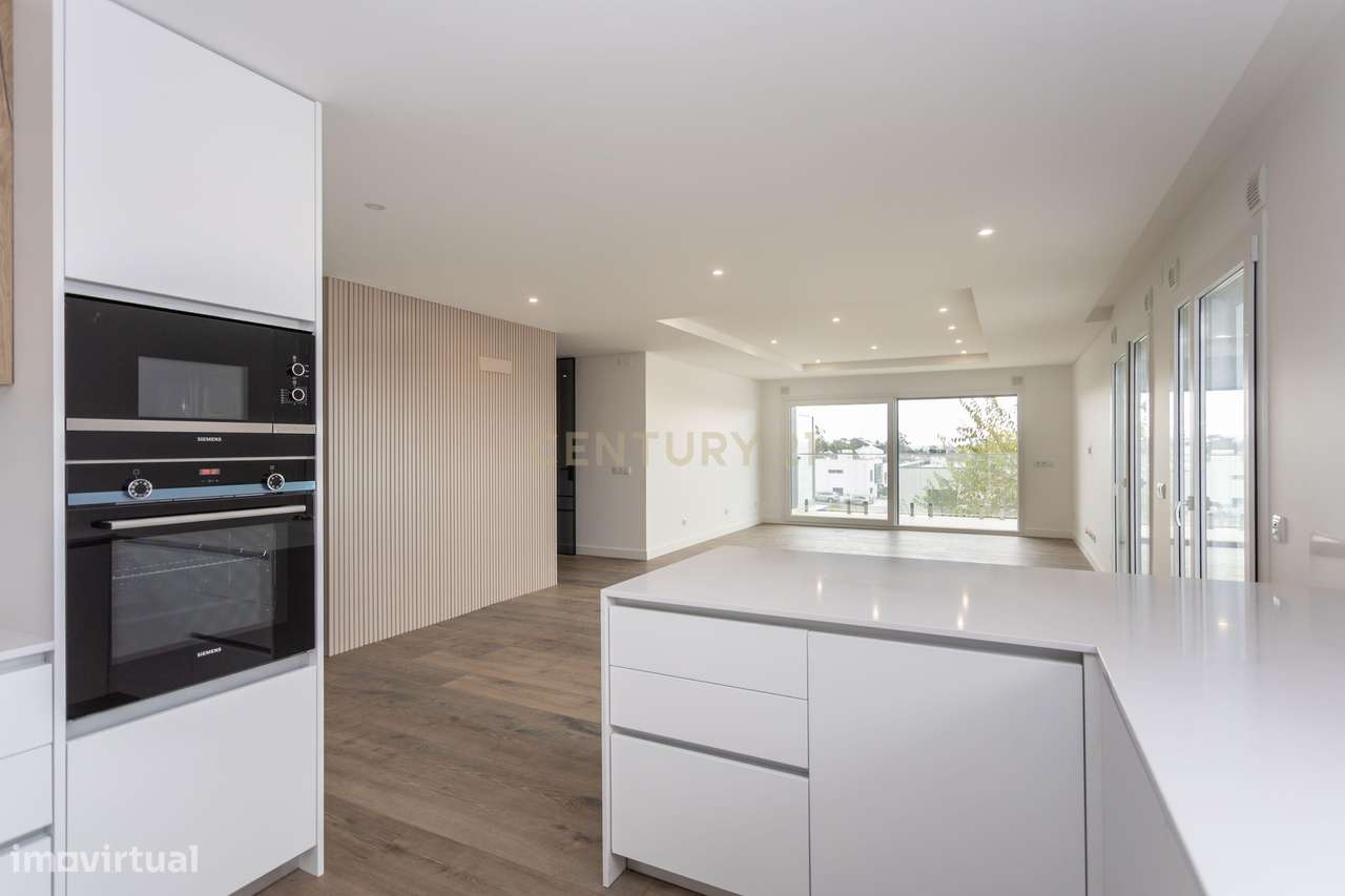 T3 de Luxo | 2.º Andar Direito | Varanda em L | Quinta do Desembargado-40