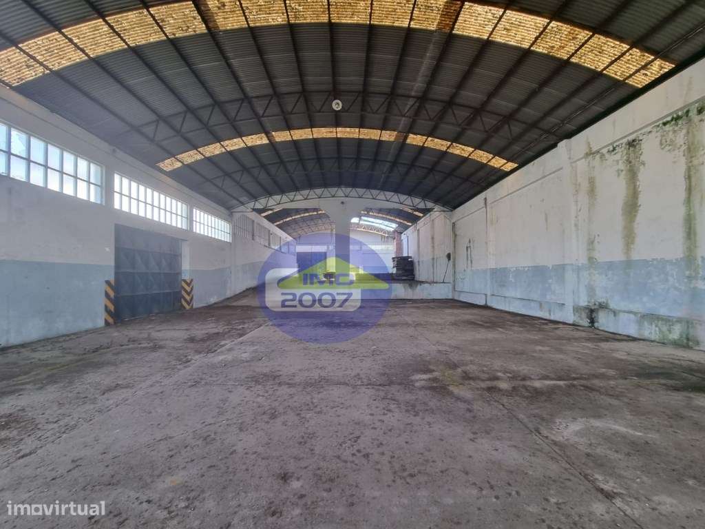 Armazém em Santa Maria de Lamas - Grande imagem: 2/20