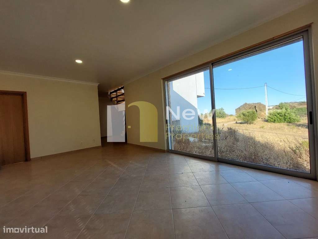 Moradia T3 no Cotovio - Tavira para Venda ou Arrendamento.-7