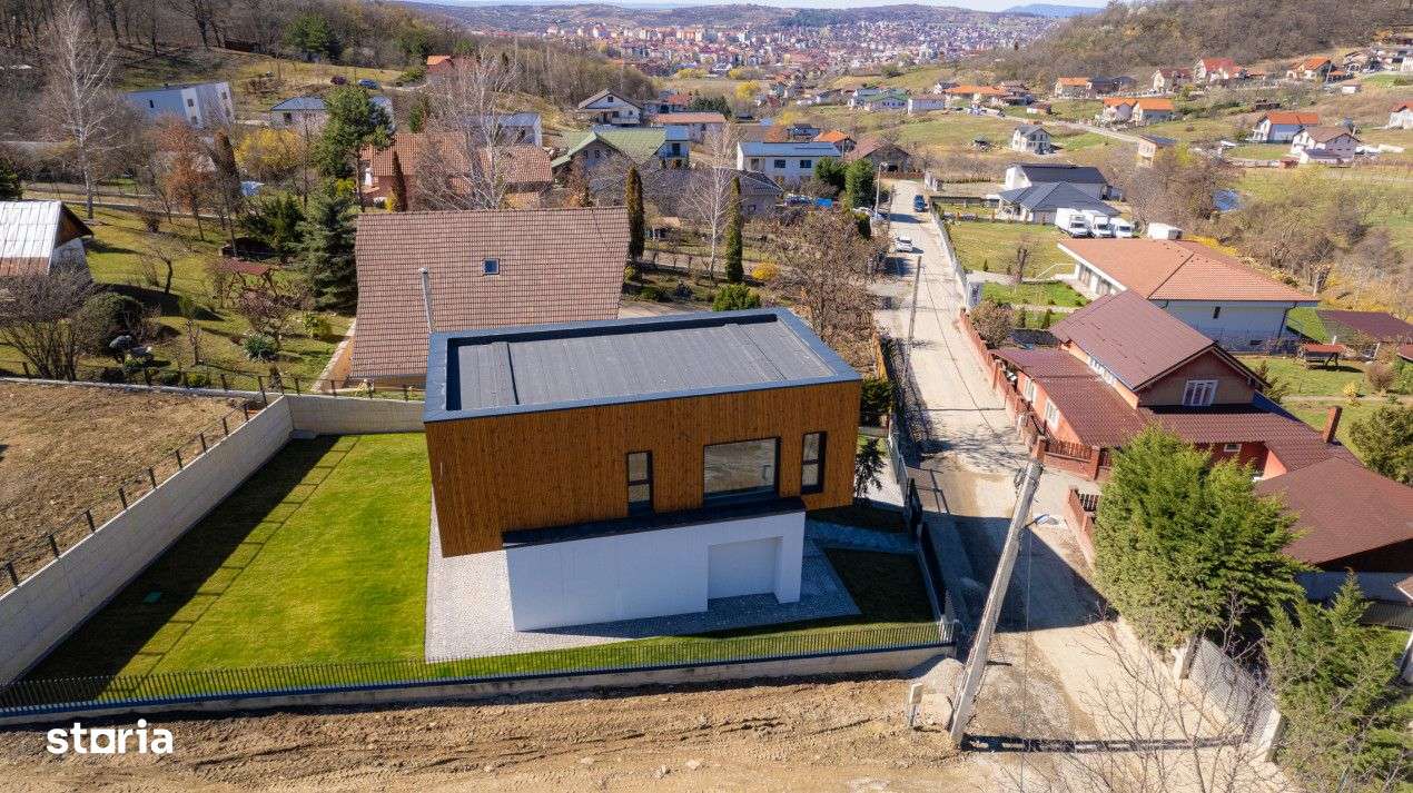 Vila superba intr-o zona exclusivista, zona Episcopiei, premium, 2025 - Imagine principală: 5/14