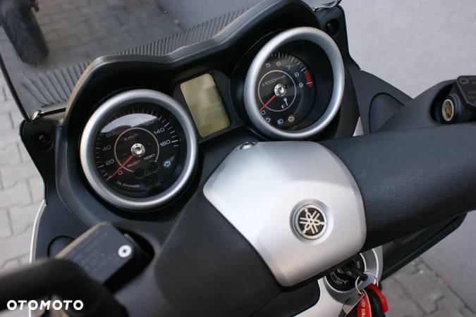 Yamaha X-max - 15