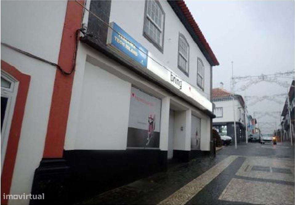 EDIFICIO PARA SERVIÇOS OU HABITAÇÃO - Grande imagem: 2/9