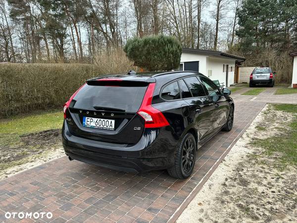 Volvo V60 D2 Momentum - 4