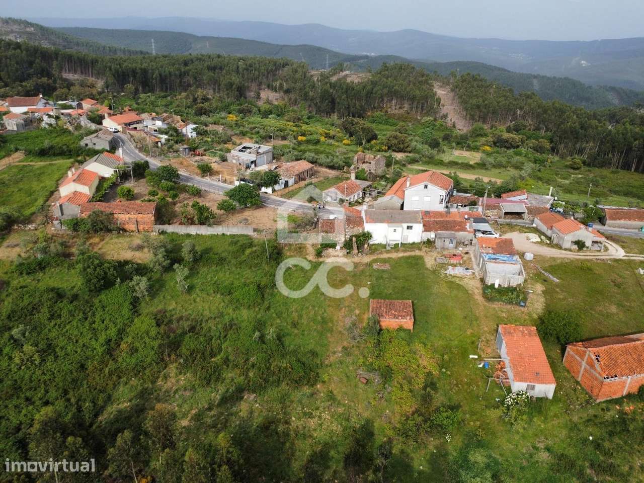 Moradia com Terreno – Pronta a Habitar | Zona do Cercal – Aguda-17