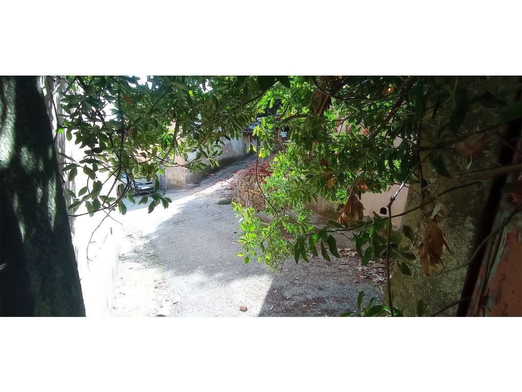 Moradia T3+1 situada em Vale Benfeito, perto da Merceana, concelho ...-13