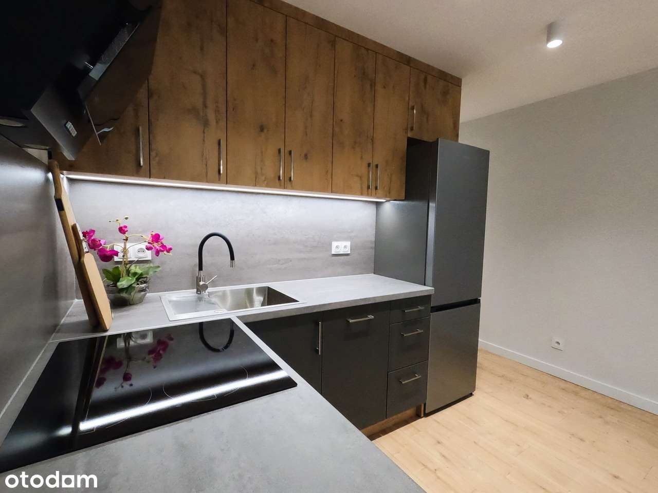 Nowoczesne, świeżo wykończone 3 pokojowe  – świetna lokalizacja!-1