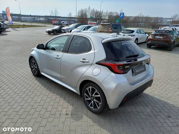 Toyota Yaris 1.5 Comfort CVT - 2