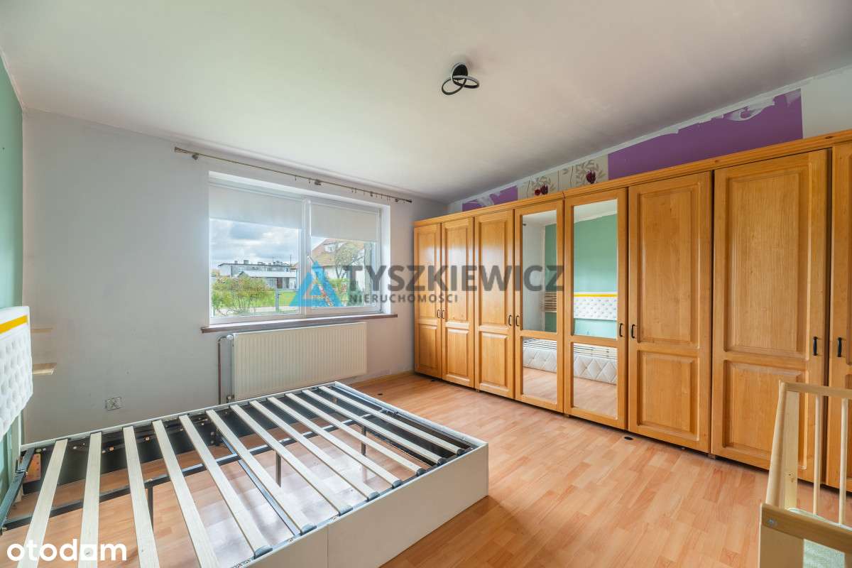 Dom w zabudowie bliźniaczej z ogrodem i sadem-9