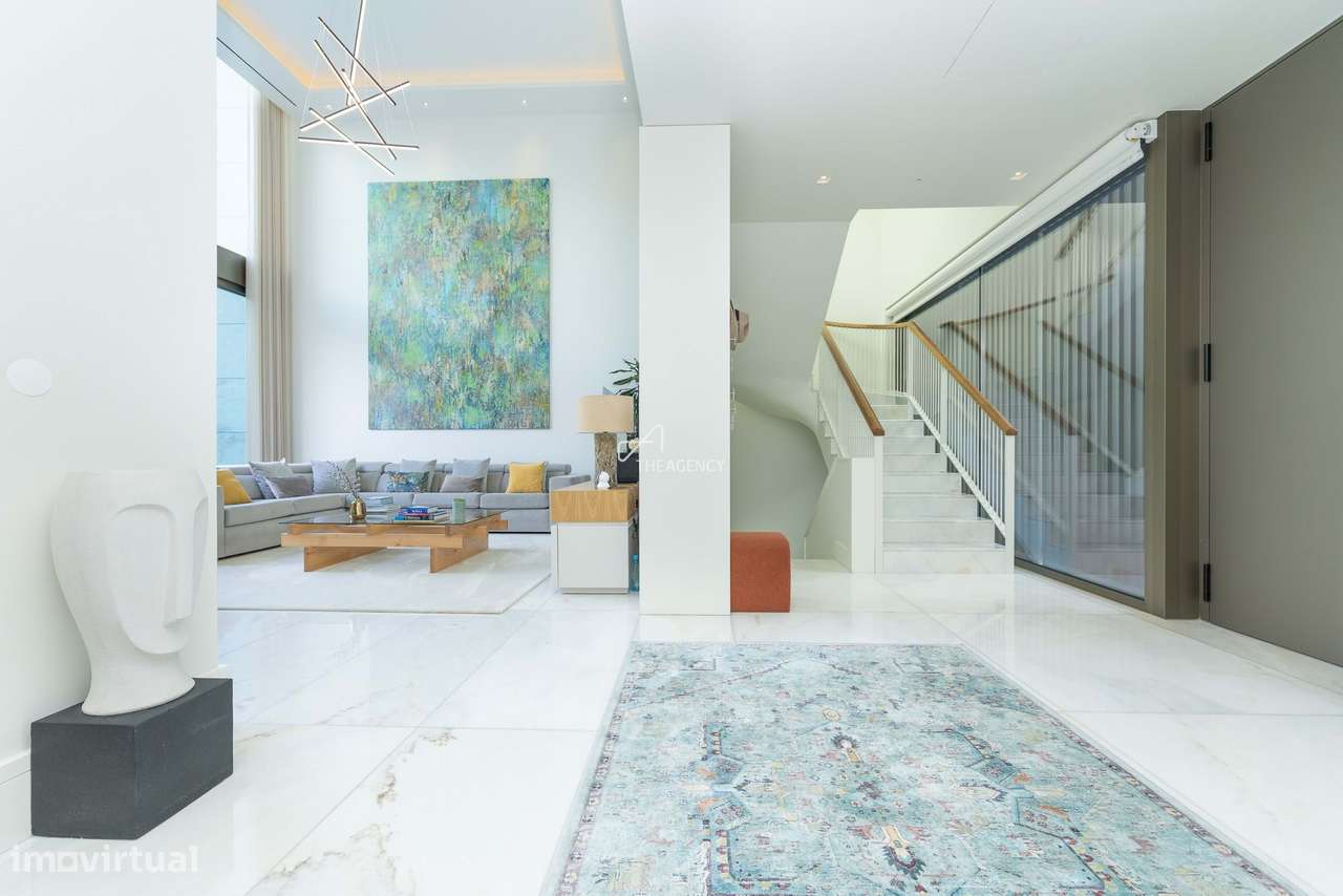 Moradia T3 Exclusiva com Piscina Privativa no Centro de Cascais - Grande imagem: 4/42