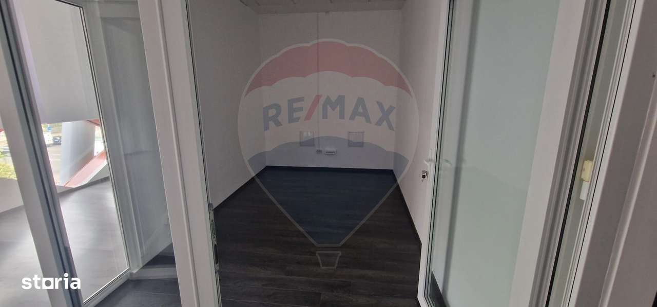 Spațiu de birouri clasa A,  B-dul Unirii, 30 Avenue Business Center - Imagine principală: 5/14