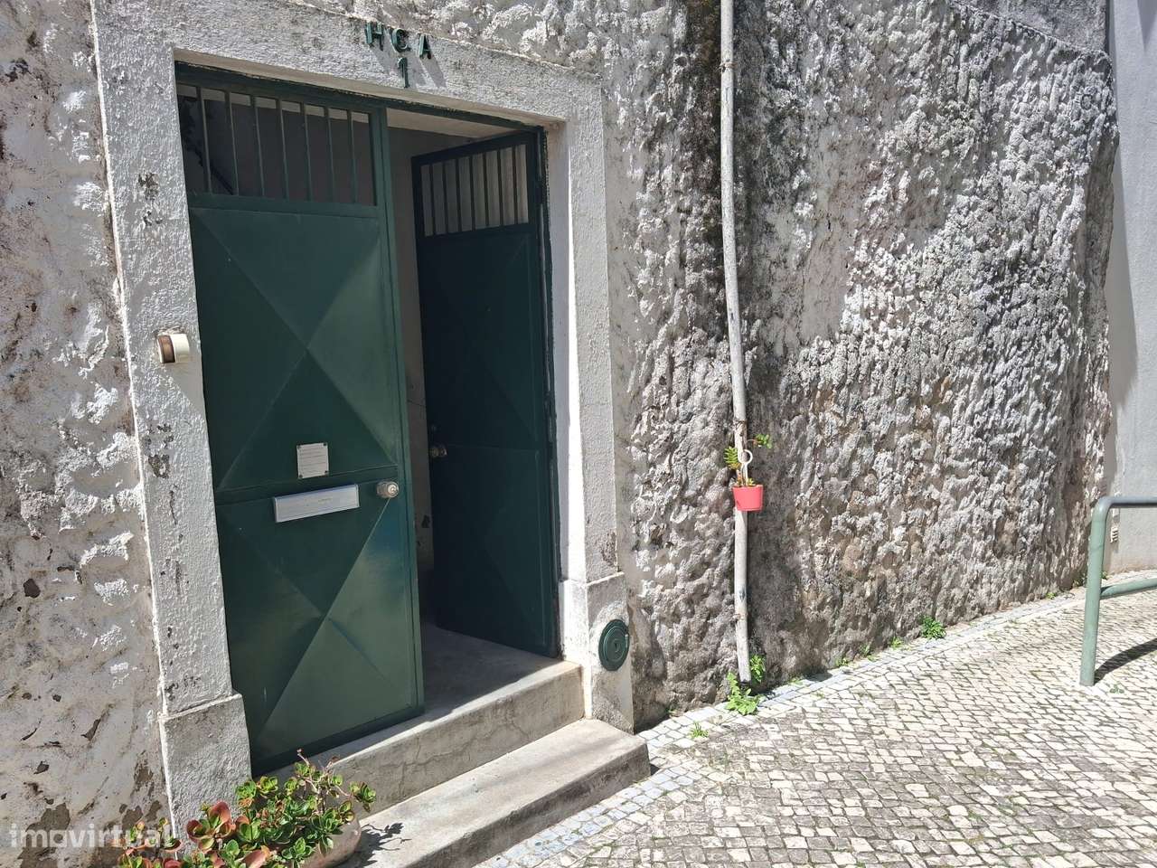 Moradia Independente T2 em Torres Novas - Oportunidade de Investimento-10