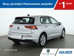 Volkswagen Golf - 6