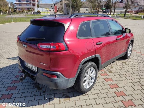 Jeep Cherokee - 12