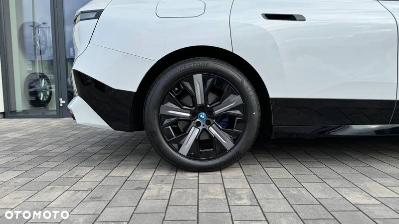 BMW iX xDrive40 - 5