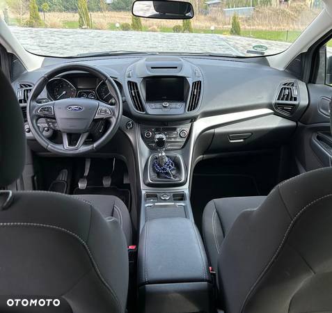 Ford Kuga 1.5 EcoBoost 2x4 Cool & Connect - 9