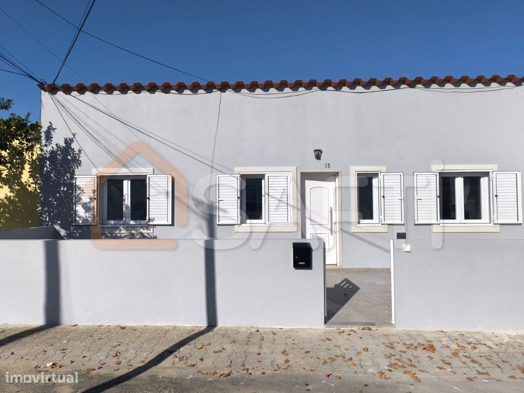 Moradia Remodelada em Setúbal - Pronta para si! - Grande imagem: 1/10