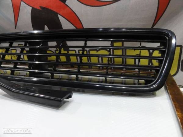 Grelha frontal Audi A4 B5 95-01 sem simbolo C/ 2anos de Garantia (material novo) - 9