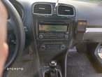 Volkswagen Golf VI 2.0 TDI Comfortline - 11