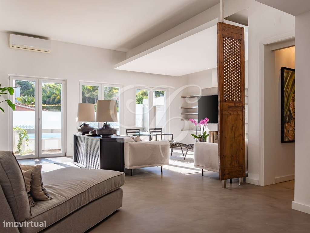 Moradia T5 c/ Piscina e Zona Lounge | Estoril-13