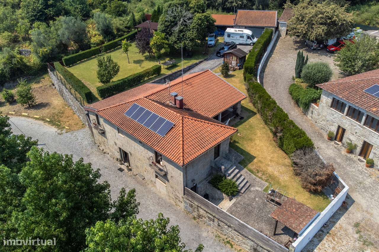 Moradia Independente T3  para Venda ou Permuta, em Prozelo, Amares-40