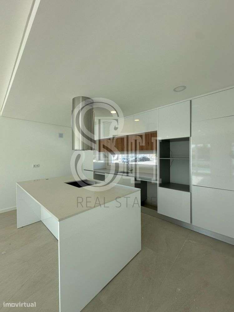 MORADIA V3+1 CENTRO DA CIDADE-5