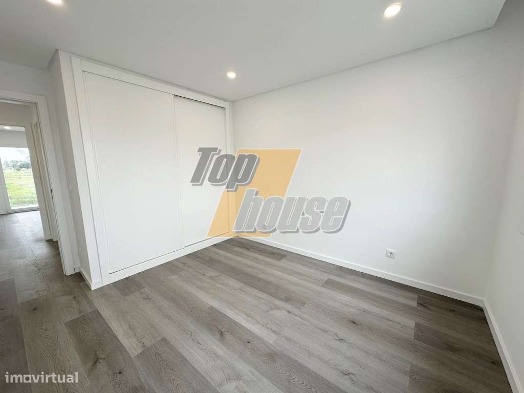 Moradia Isolada T4 Sobreda-14