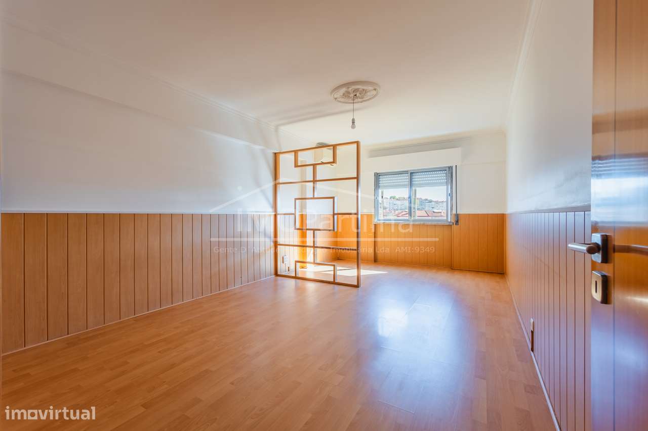 Apartamento T2 na Agualva - Cacém-1