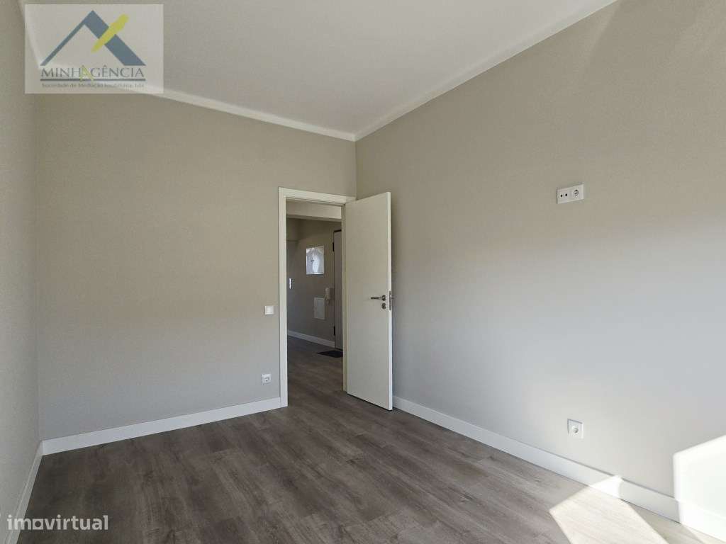 Apartamento T3 remodelado na Algodeia em Setúbal-23