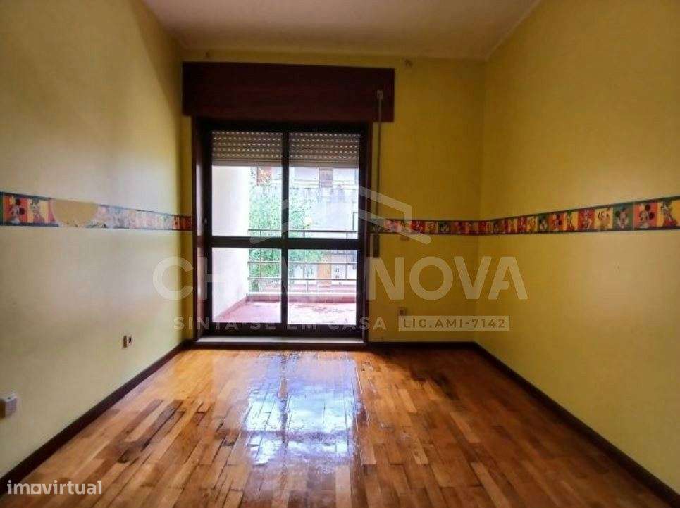 T3 Duplex C/ Varanda em Rio Tinto - Grande imagem: 5/14