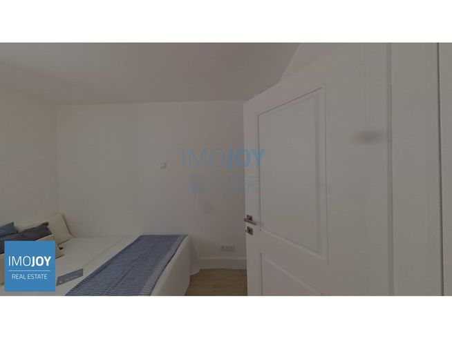Apartamento T2 DUPLEX na Lapa, Recuperado, com Zona exterior-25