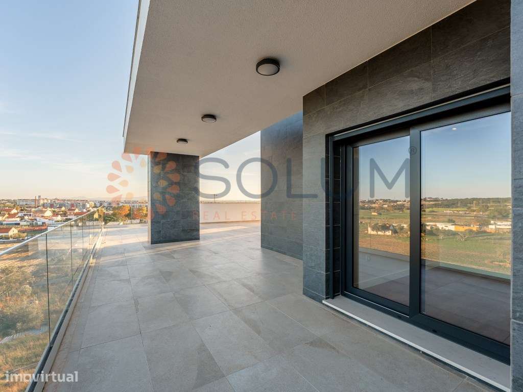 Penthouse de Luxo com piscina - Montijo-43