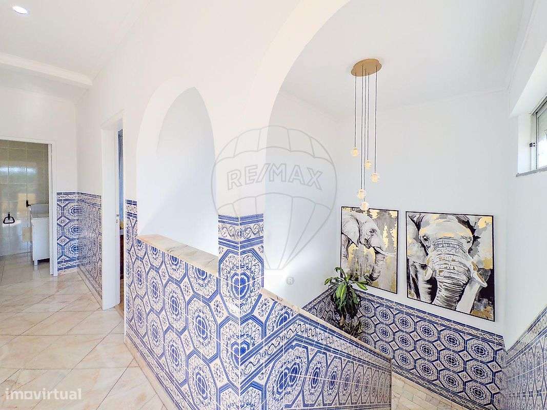 Moradia T5 para venda-18